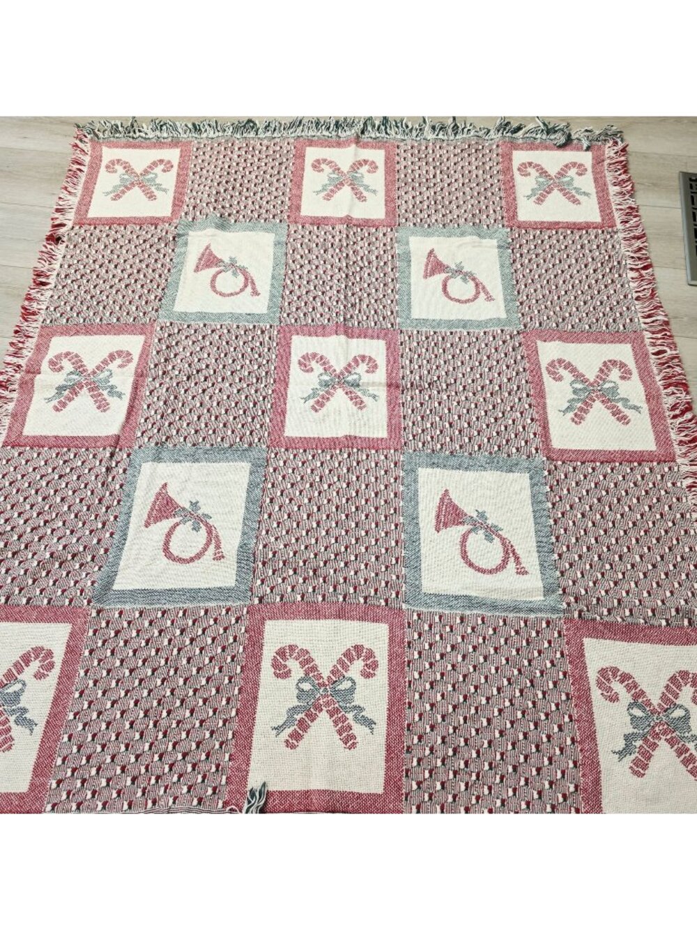 Fieldcrest Cotton Holiday Christmas Candy Canes Horns Tapestry Throw Blanket